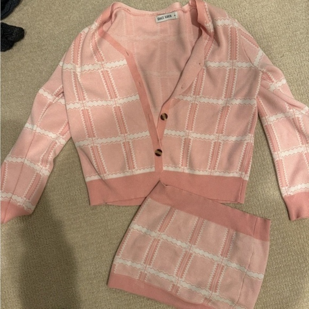 Pink sweater and tube top set​​​